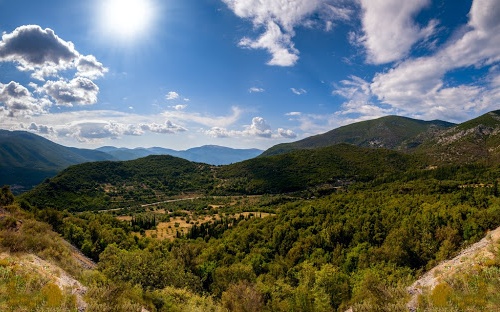 Μιχάλης Ξανθάκης και Μάκης  Μινέτος για το θέμα υπερβόσκησης και καταστροφής του Αίνου post thumbnail image